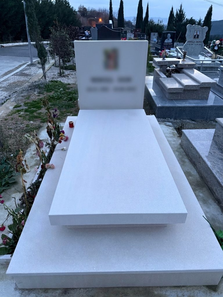 Varr graniti i realizuar nga Marbex
varr graniti punim profesional Marbex